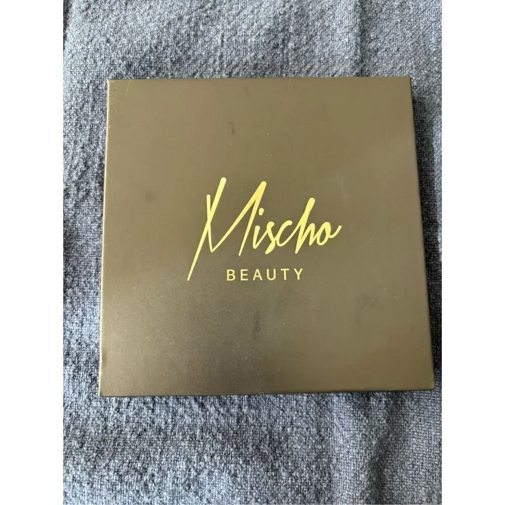 Brand New Mischo Beauty Women's Limited Edition Four Color Blush Palette